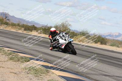 media/Nov-16-2025-Race Pace (Sun) [[8c5fa54630]]/Verified Riders/4-Turn 3 Inside (1050am)/